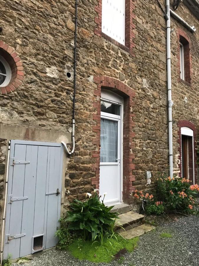 Grand studio au coeur de Dinard à 1min du marché et 6min plage de l'Écluse Apartamento Exterior foto